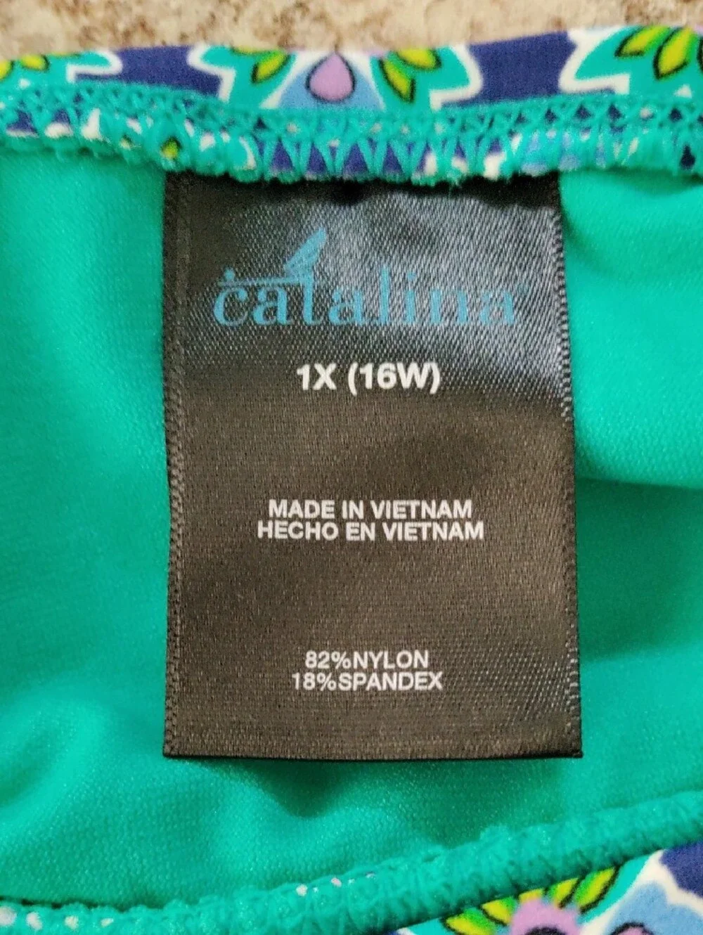 I135 Catalina Moroccan Mandala Cross-Back One-Piece Swimsuit 1X 16W NWT
